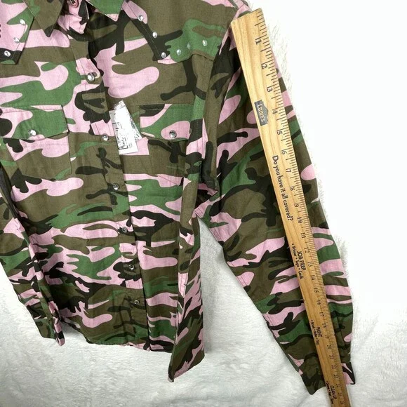 Walls Cowgirl Ranch Wear Women Small Camo Pink Pearl Snap Western Bling NWT - Picture 8 of 13